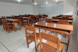 fasilitas kelas bahasa